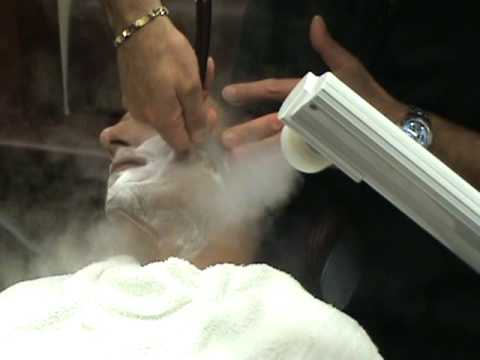 تنظيف البشرة بالبخار